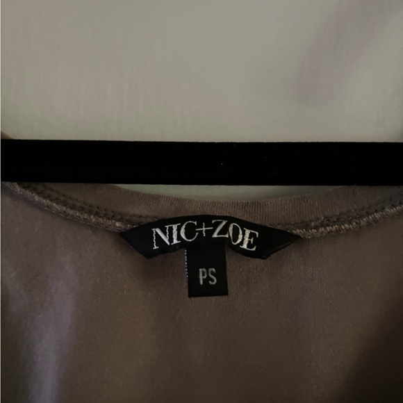 Pair of Nick and Zoe Tanks - Picture 4 of 4